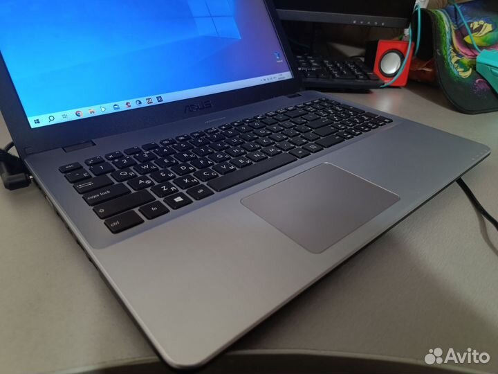 Asus: 15.6, A9-9420, R5 m420, 10Ddr4, ssd+ 750gb