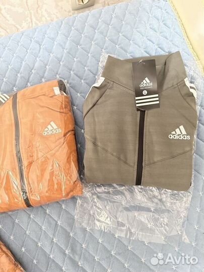 Костюм адидас 128-134,140-146,152