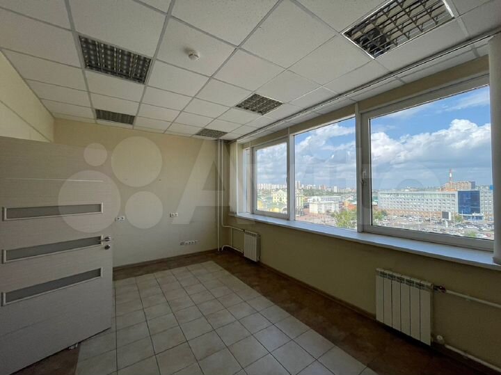 Продам офисное помещение, 3672.5 м²