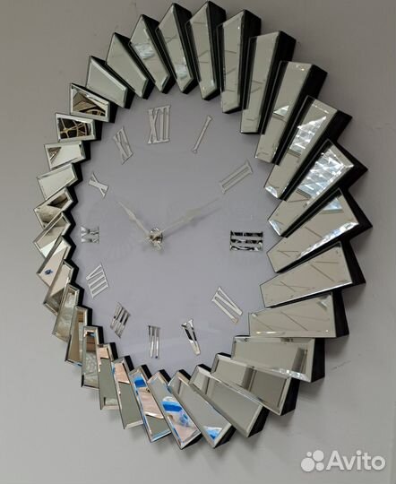 Часы настенные