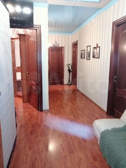 3-к. квартира, 90 м², 4/5 эт.