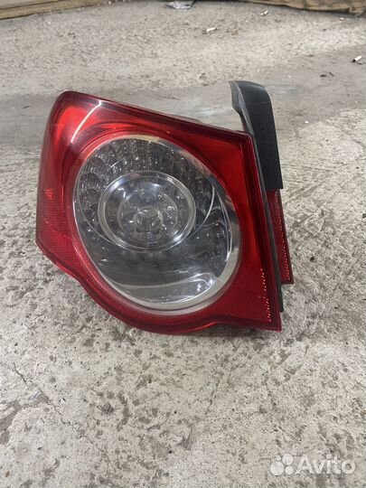 Задняя левая фара пассат б6