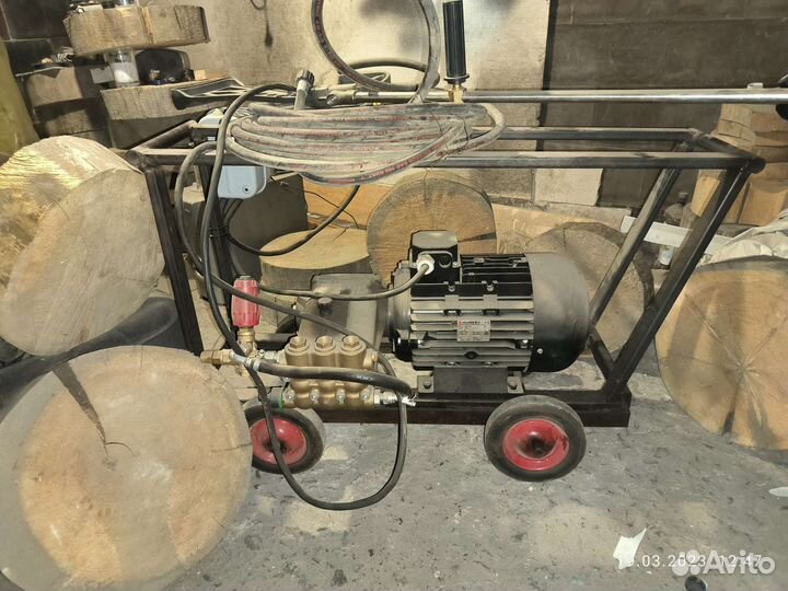 Аппарат высокого давления. Для окаривания бревна