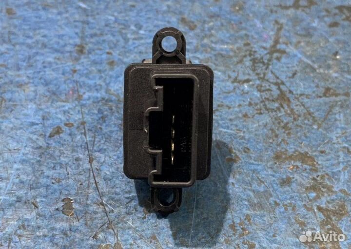 Кнопка стеклоподъемника Mazda 3 BK