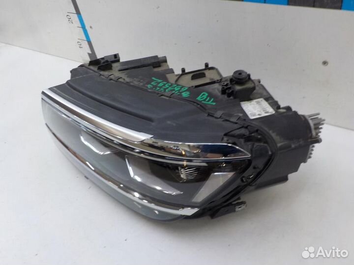 Фара левая Volkswagen Tiguan