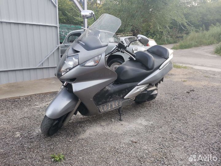 Honda silver wing 600