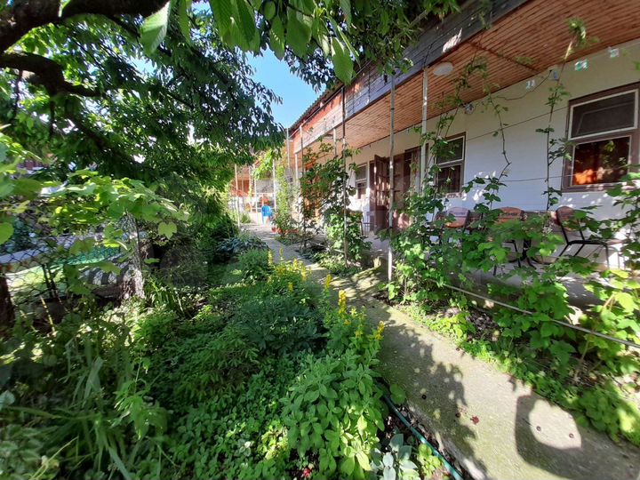 Комната 9 м² в 7-к., 1/1 эт.