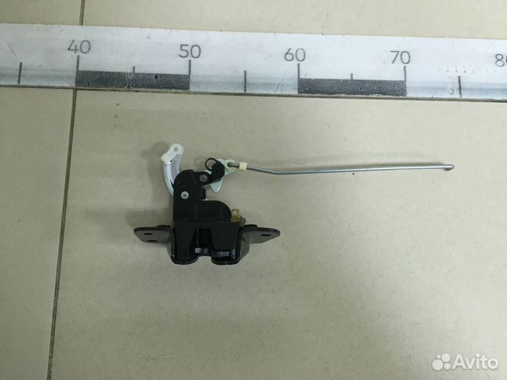 Замок багажника Hyundai Santa Fe SM Santa Fe Class