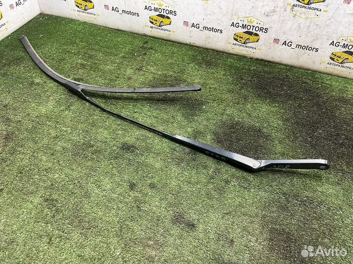 Поводок дворника левый peugeot 308 ep6