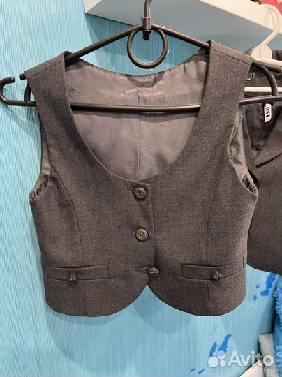 Жилет школьный серый