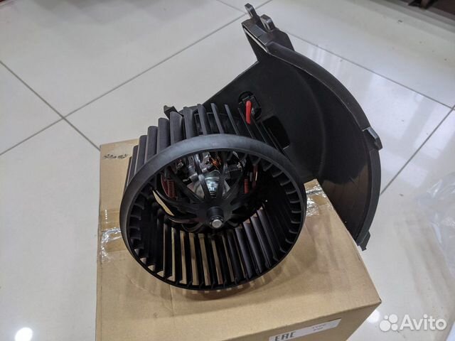 Мотор отопителя Transporter/Multivan/Caravelle