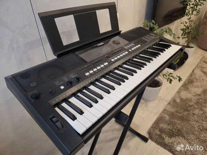 Синтезатор Yamaha PSR-E433