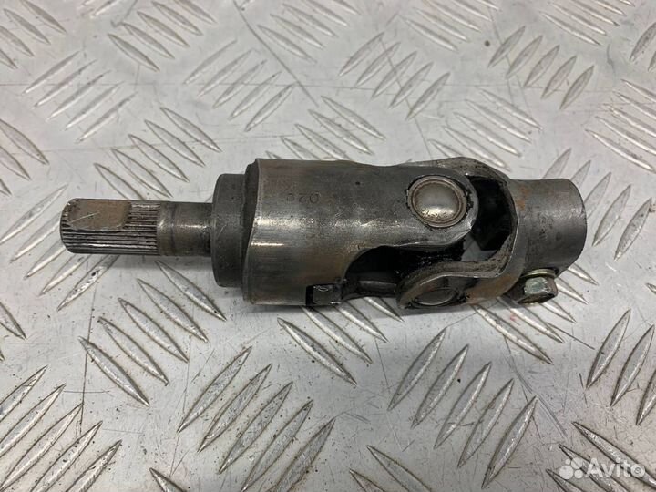 Б/У рулевой карданчик Mazda Demio DW3W B3 1.3L