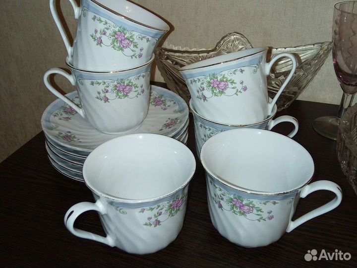 Хрусталь СССР и чайные чашки и блюдца не СССР