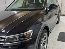 Volkswagen Tiguan 2.0 AMT, 2019, 99 000 км, с пробегом, цена 3 300 000 руб.