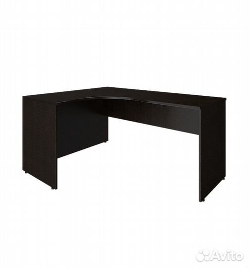Угловой рабочий стол
