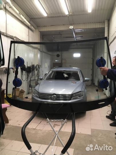 Лобовое стекло Фольксваген Пассат