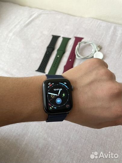 Часы apple Watch 5 44 mm nike