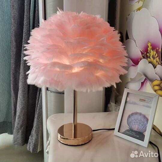 Светильник настольный