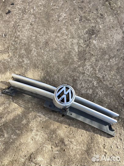 Решетка радиатора vw golf4