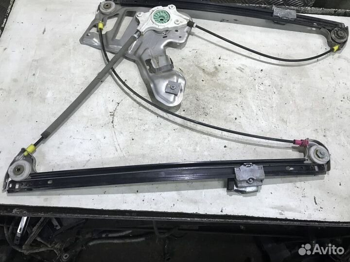 Стеклоподъемник передний правый Range Rover 3