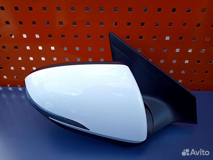 Зеркало правое Hyundai Elantra 2019 белое