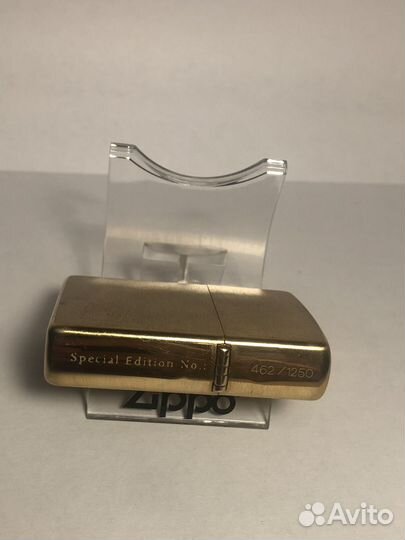 Зажигалки Zippo Marlboro