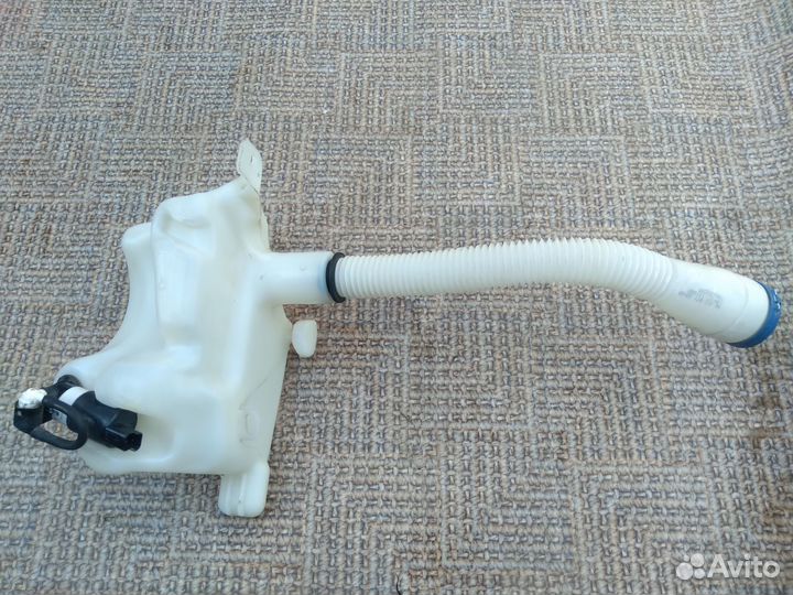 Бачок стеклоомывателя Berlingo Partner 2012г