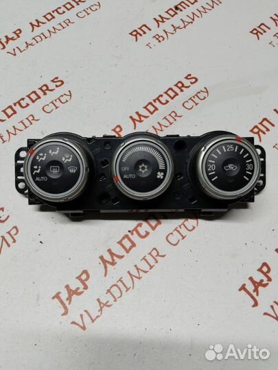 Блок управления климат-контролем Mitsubishi Lancer