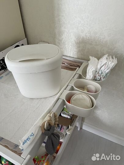 Пеленальный столик IKEA с боксами