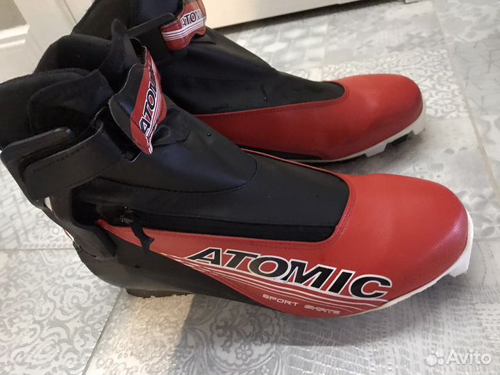 Лыжные ботинки