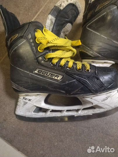 Хоккейные коньки bauer