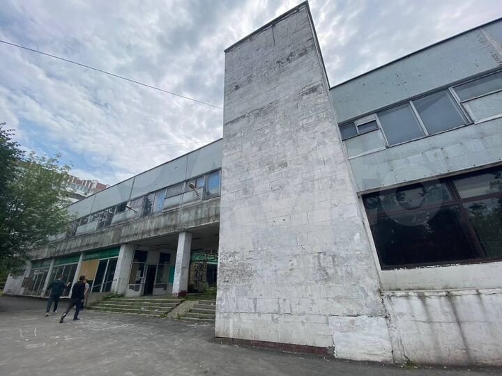 Помещения для сетевого магазина 4400 м²