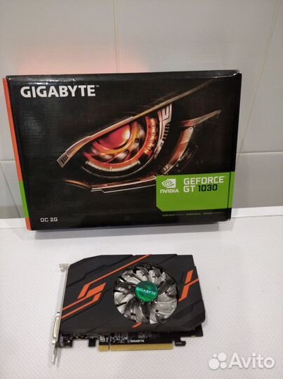 Geforce GT 1030 gddr5 идеальное состояние