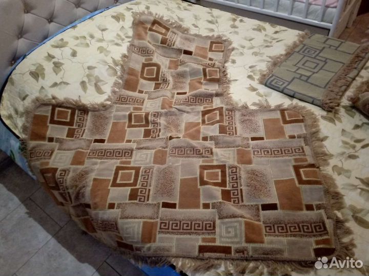 Чехлы на диван и 2 кресла