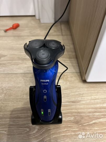 Бритва электрическая philips новая