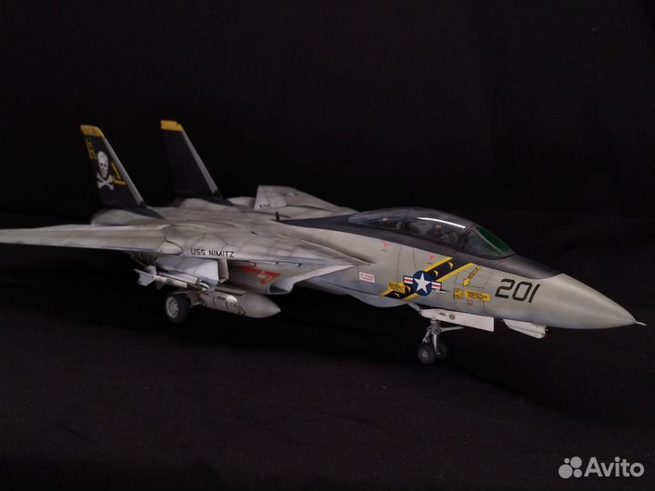 Модель Самолета F14 Tomcat в масштабе 1/48