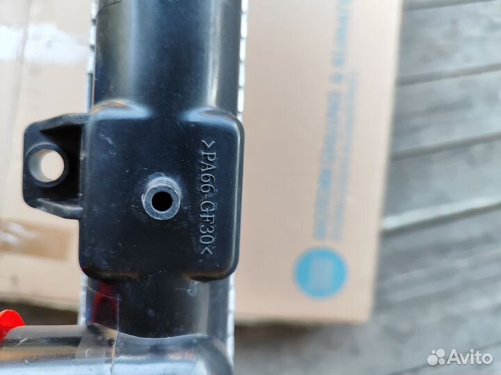 Радиатор охлаждения subaru forester 2