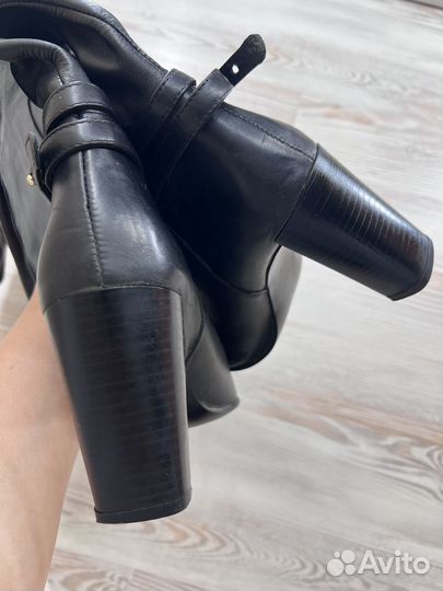 Сапоги трубы zara 40 2800