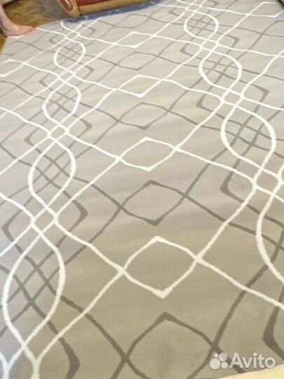 Ковер 2х3 (практически новый)