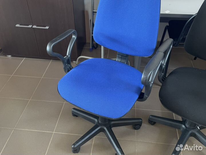 Компьютерное кресло