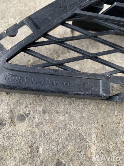 Решетки в передний бампер бмв е90 рестайлинг