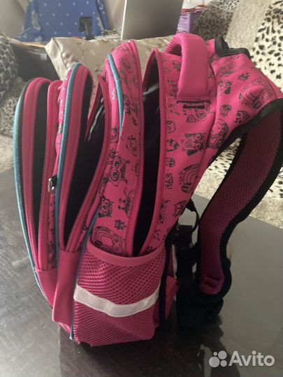 Портфель школьный для девочки (новый)