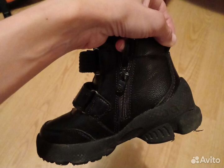 Ботинки на мальчика 29