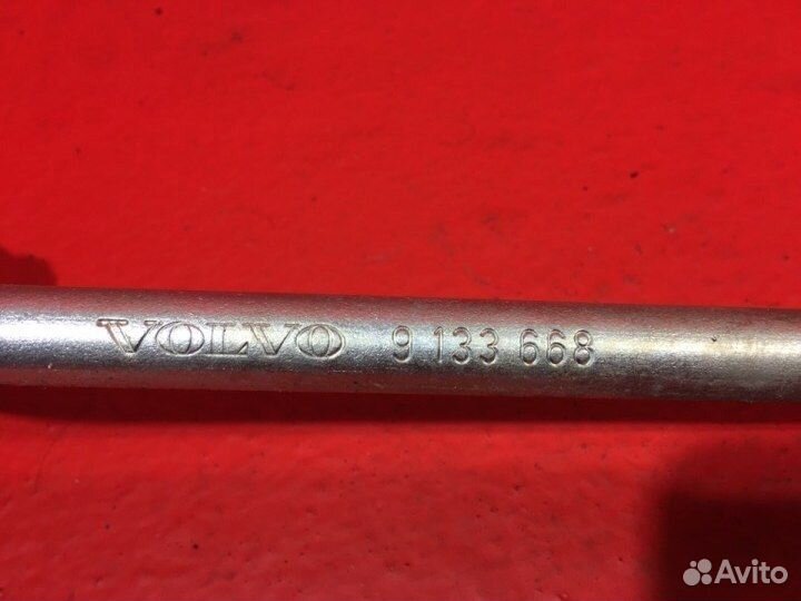 Ключ баллонный Volvo Xc90 1 2.5 B5254T2 2006