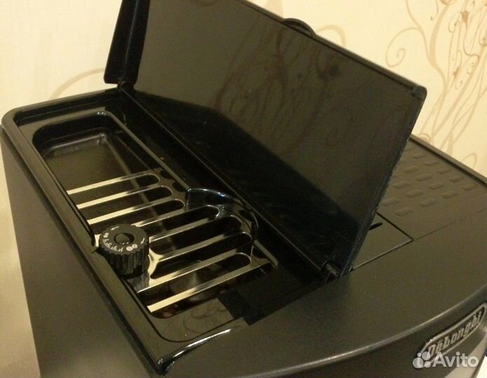 Кофемашина Delonghi