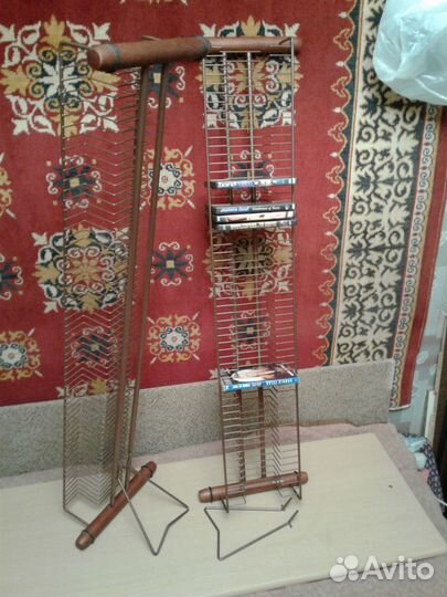 Стойка для DVD дисков одна штука