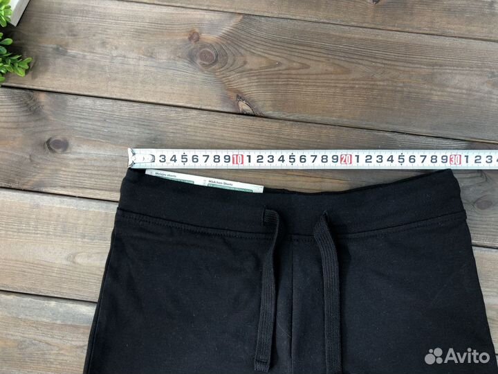 Черные трикотажные шорты для девочки Германия