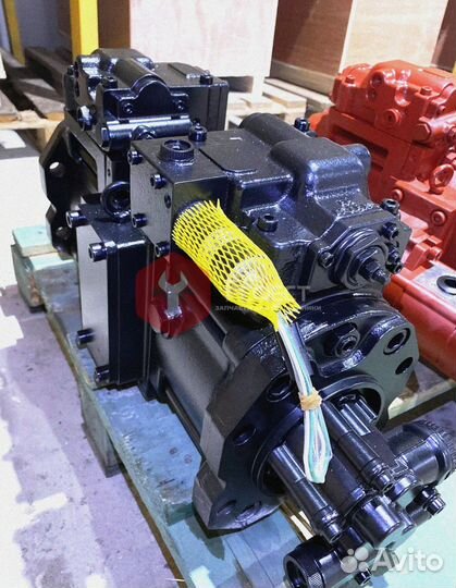 Гидравлический насос JCB JS160 K3V63DT