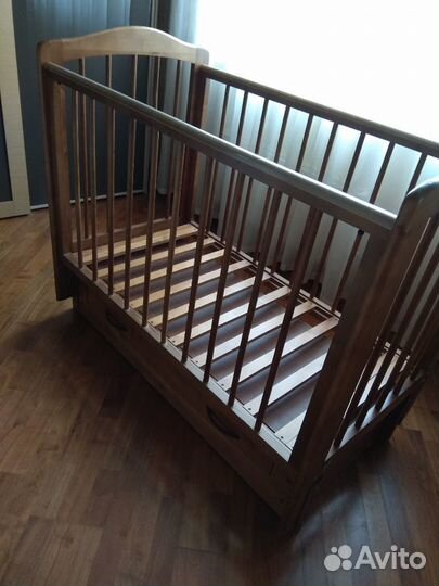 Продается детская кроватка и комод пеленальный